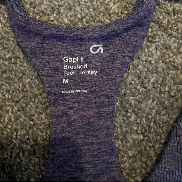 Gap Fit Low Support Ribbed Racerback Sports Bra in Brushed Tech Jersey - Picture 4 of 4
